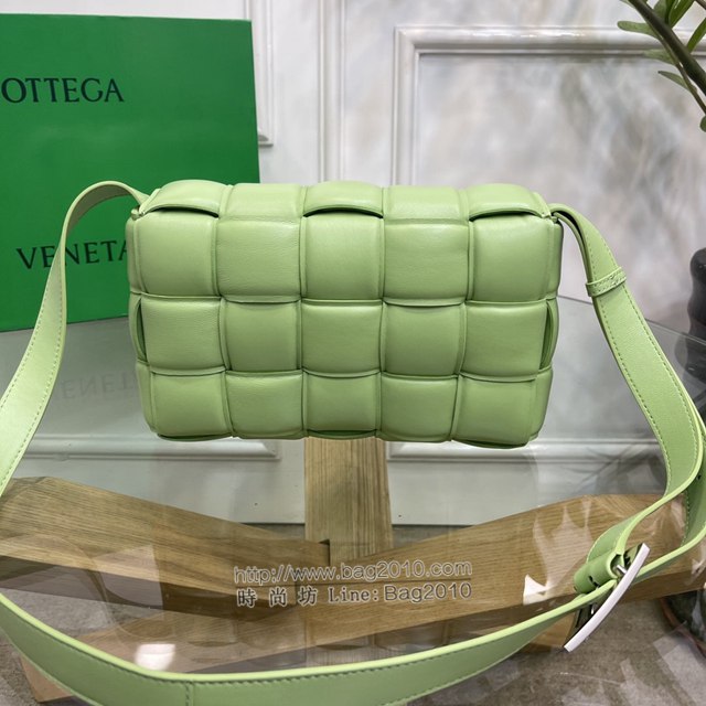 Bottega veneta高端女包 寶緹嘉小牛皮編織女包 BV經典款Cassette枕頭包  gxz1386